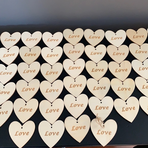 Other - 64 pieces of wooden hearts
